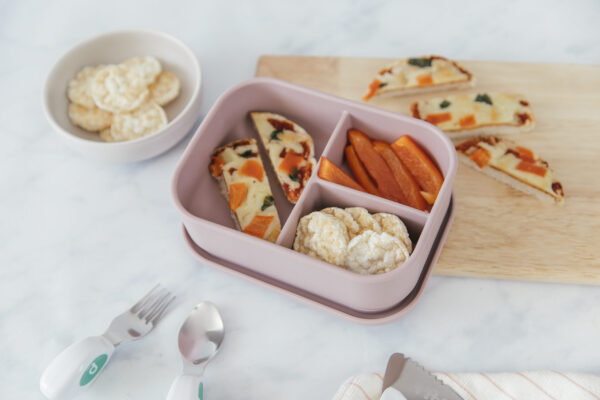 pizza muffin, red pepper and rice crackers in a dusty lilac lunchbox